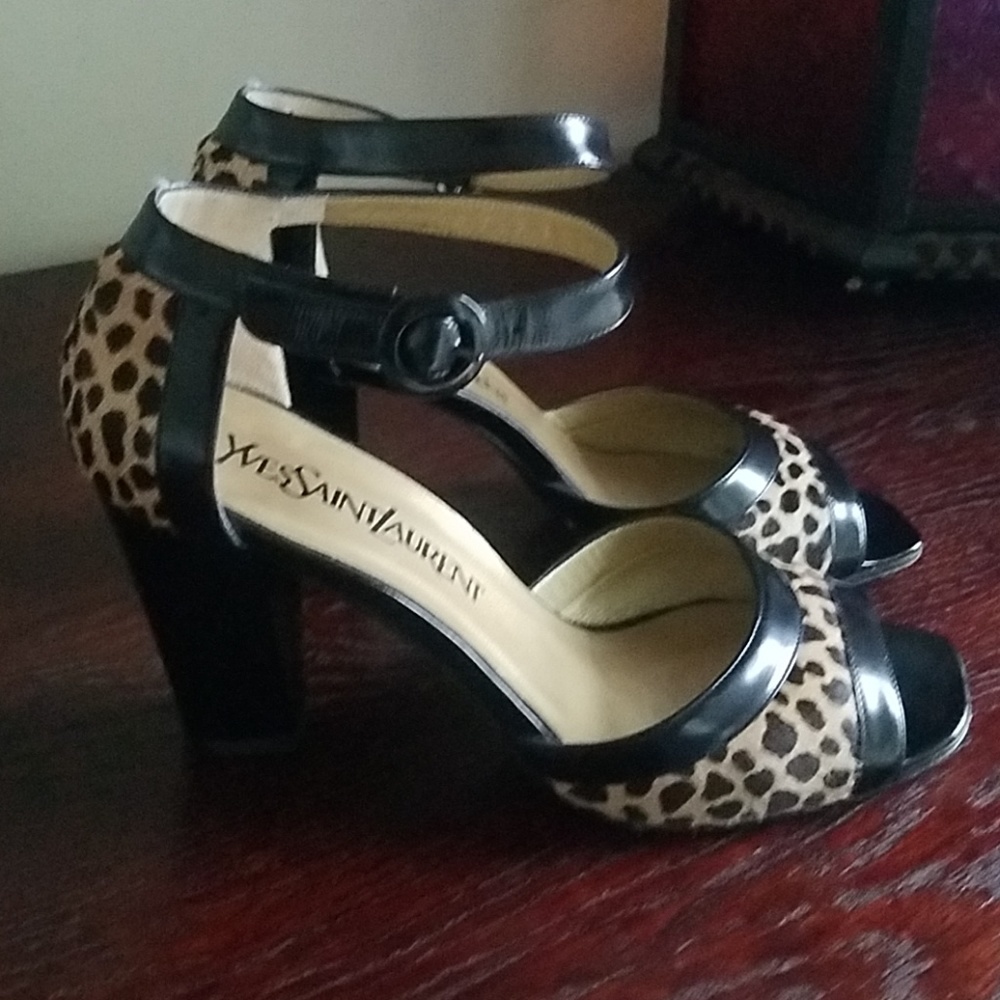 Saint Laurent calf  Vintage Yves Leopard Heels 6.5 - Picture 2 of 8